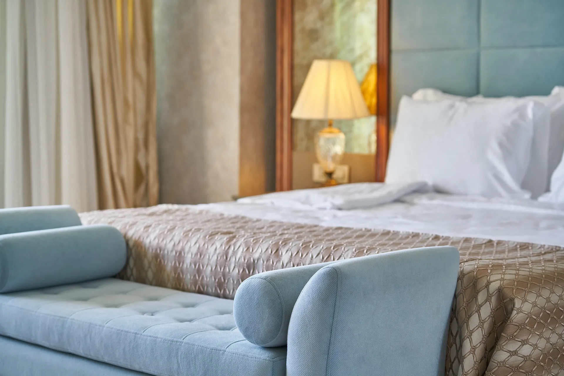 Luksuriøst hotellrom hos VelmoriangrandManor